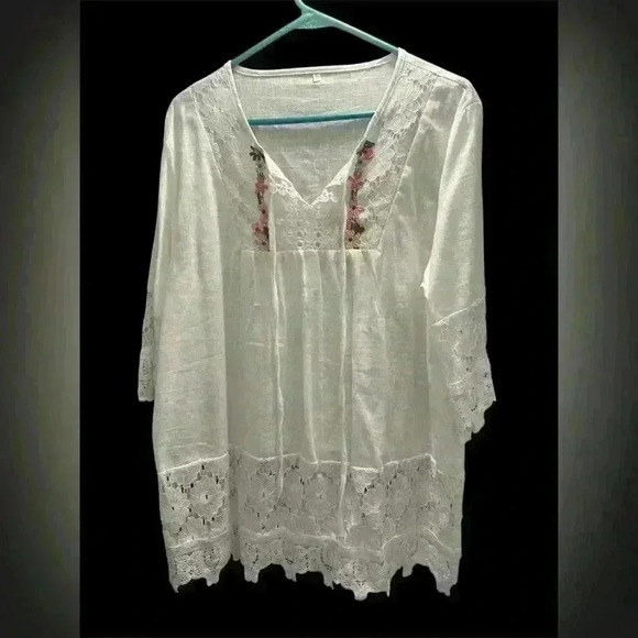 White Embroidered Blouse - Picture 1 of 3